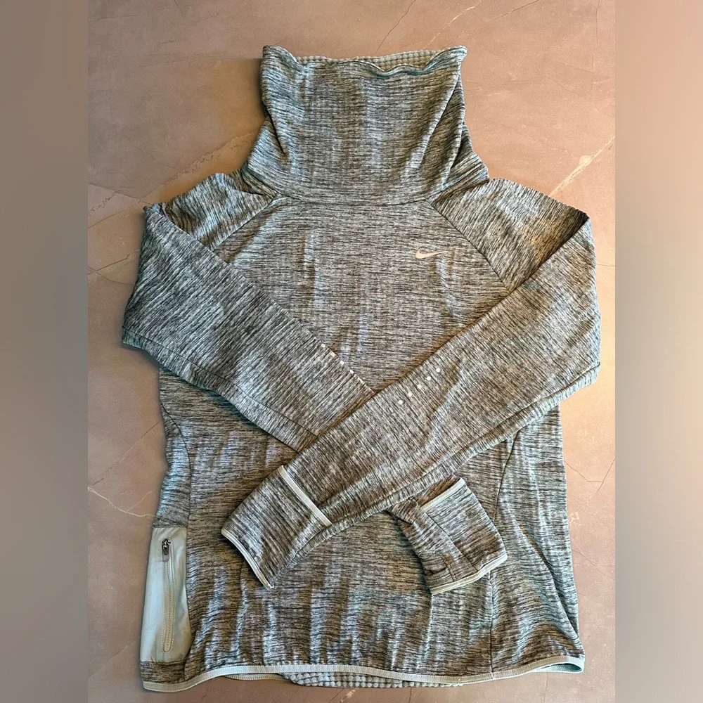 Nike Dri-fit Pullover, size M - Picture 1 of 7